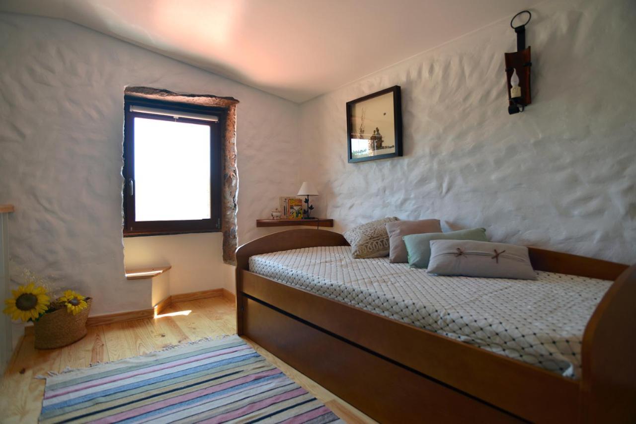 Refugio Do Raposo/Casa Deneb Villa Montes da Senhora ภายนอก รูปภาพ
